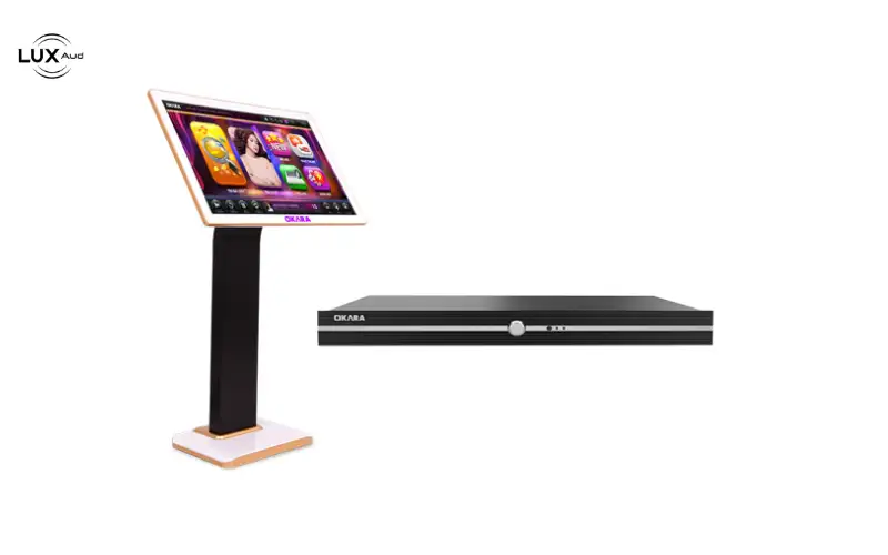 Điểm cộng đầu tiên của đầu màn Karaoke nằm ở trải nghiệm thao tác